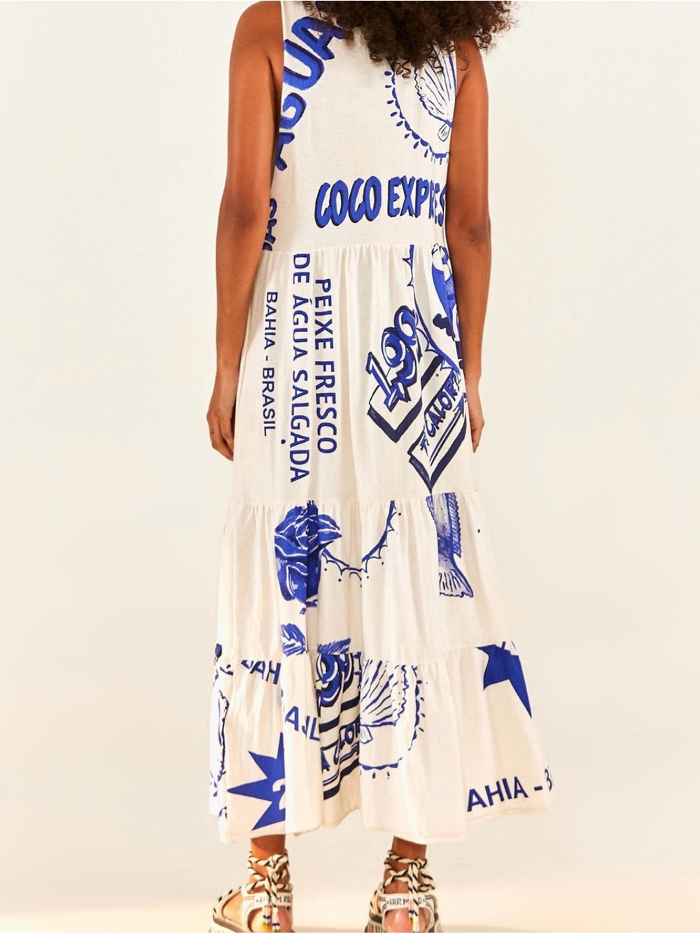 Farm Rio White Rainha Das Aguas T Shirt
Dress. Cotton. POCKETS! Size S. - Picture 3 of 10